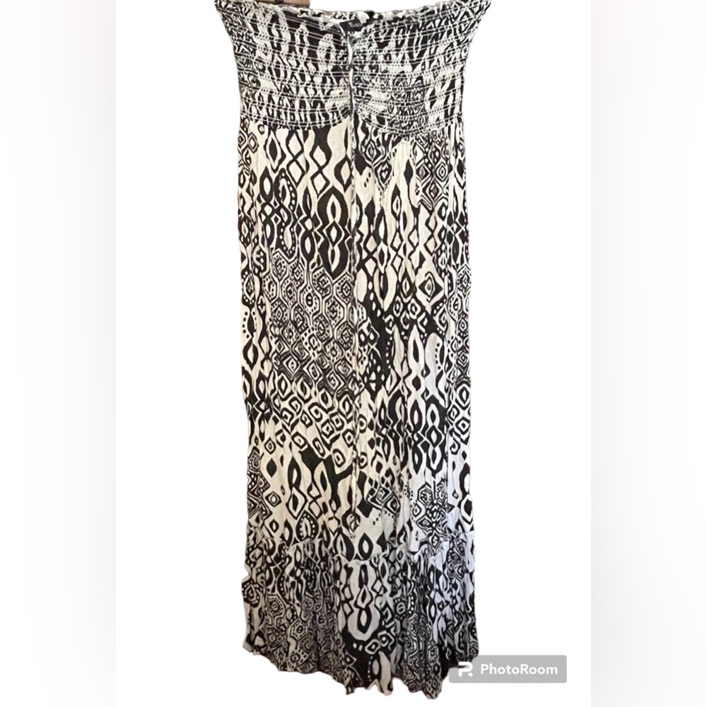 Raviya Black and White Strapless Dress
